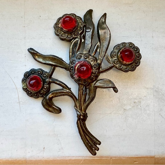 Vintage floral pin - Picture 2 of 10